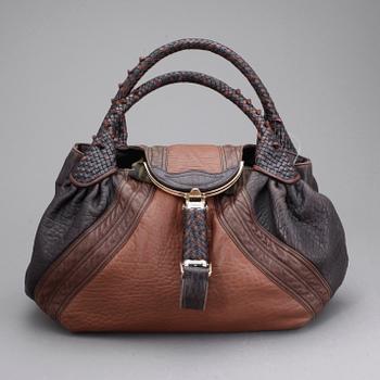 HANDVÄSKA, Fendi, "Spy Bag", 2000-talets början.