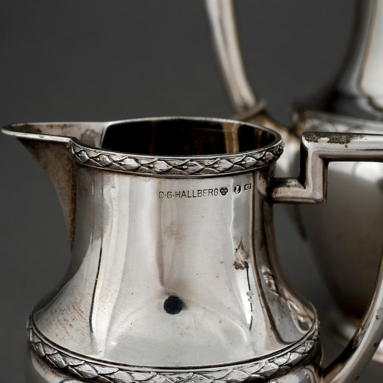 KAFFESERVIS, 3 delar, silver, CG Hallberg, Stockholm, 1912. Vikt 878 g.