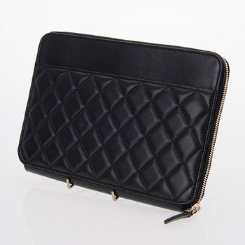CHANEL, Travel Case / clutch bag with zipper.