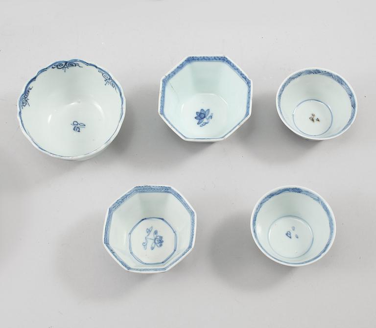 PARTI PORSLIN, Kina, 1700, 1800 och 1900-tal.