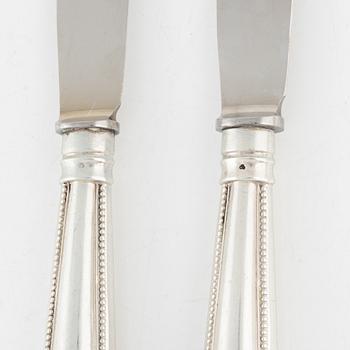 Knivar, silver, 12 st, modell "Pärl", 1900-talets första hälft.