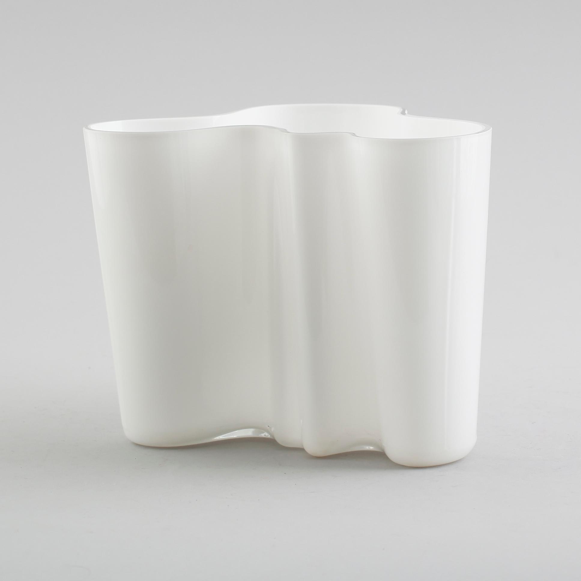 VAS, glas, "Savoy", Alvar Aalto, Iittala, signerad.