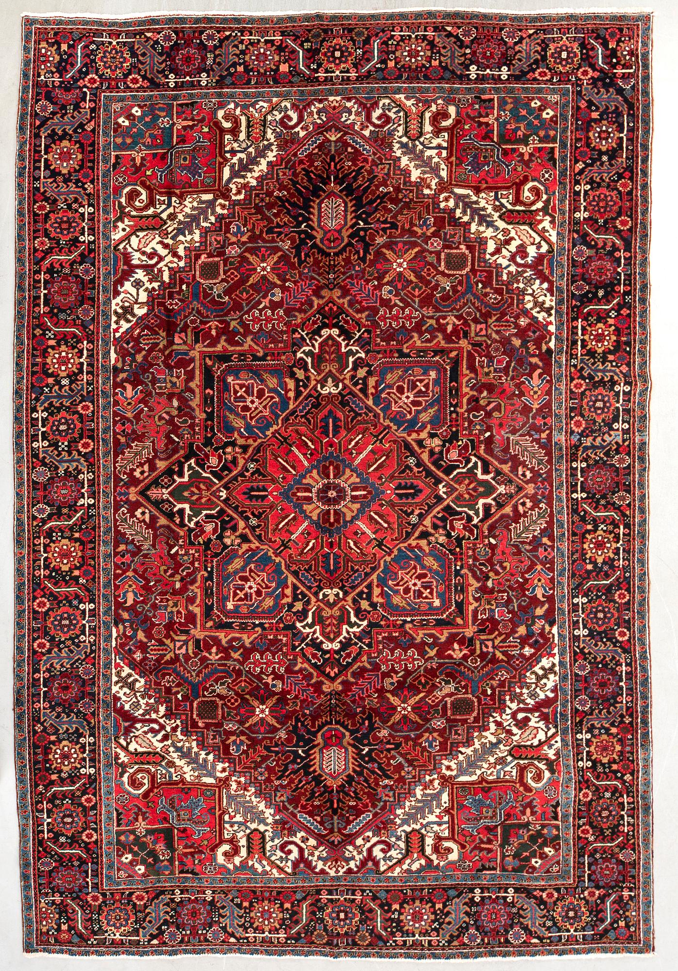 Matta, semiantik Ahar, Nordvästra Iran, ca 405 x 300 cm.