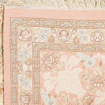 OLD SILK QUM. 289,5 x 195 cm.