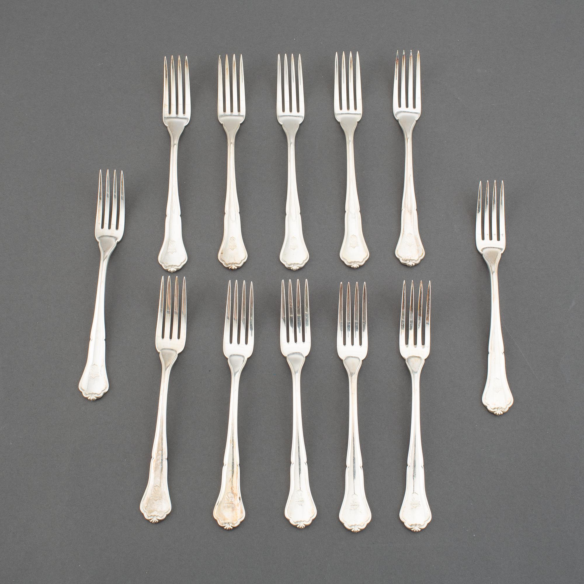 A set of 24 (12+12) fruit-cutlery, marked T.E., Stockholm 1927.