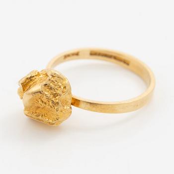 Björn Weckström, ring, 18K gold with, for Lapponia. Finland.