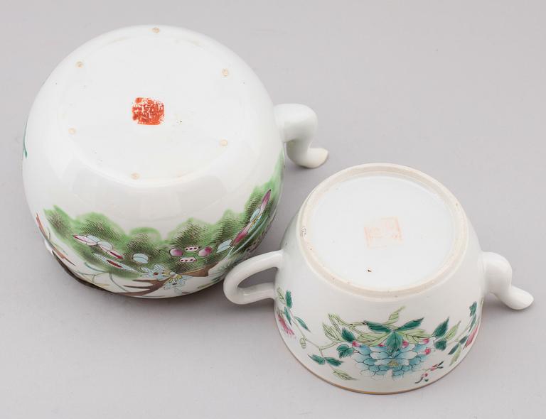TEKANNOR, 2 st, porslin, Kina, 1800-/1900-tal.