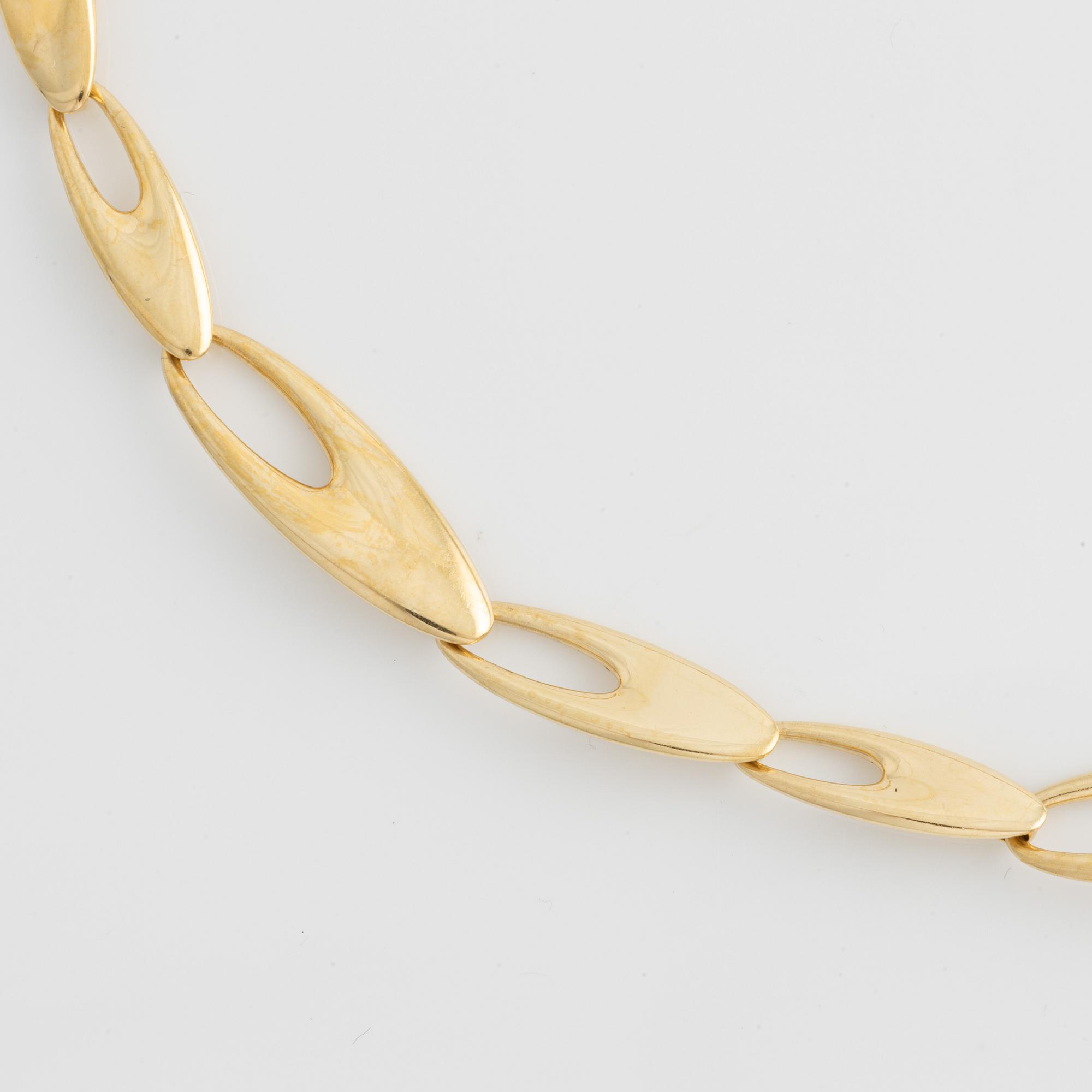 An 18K gold Georg Jensen necklace.