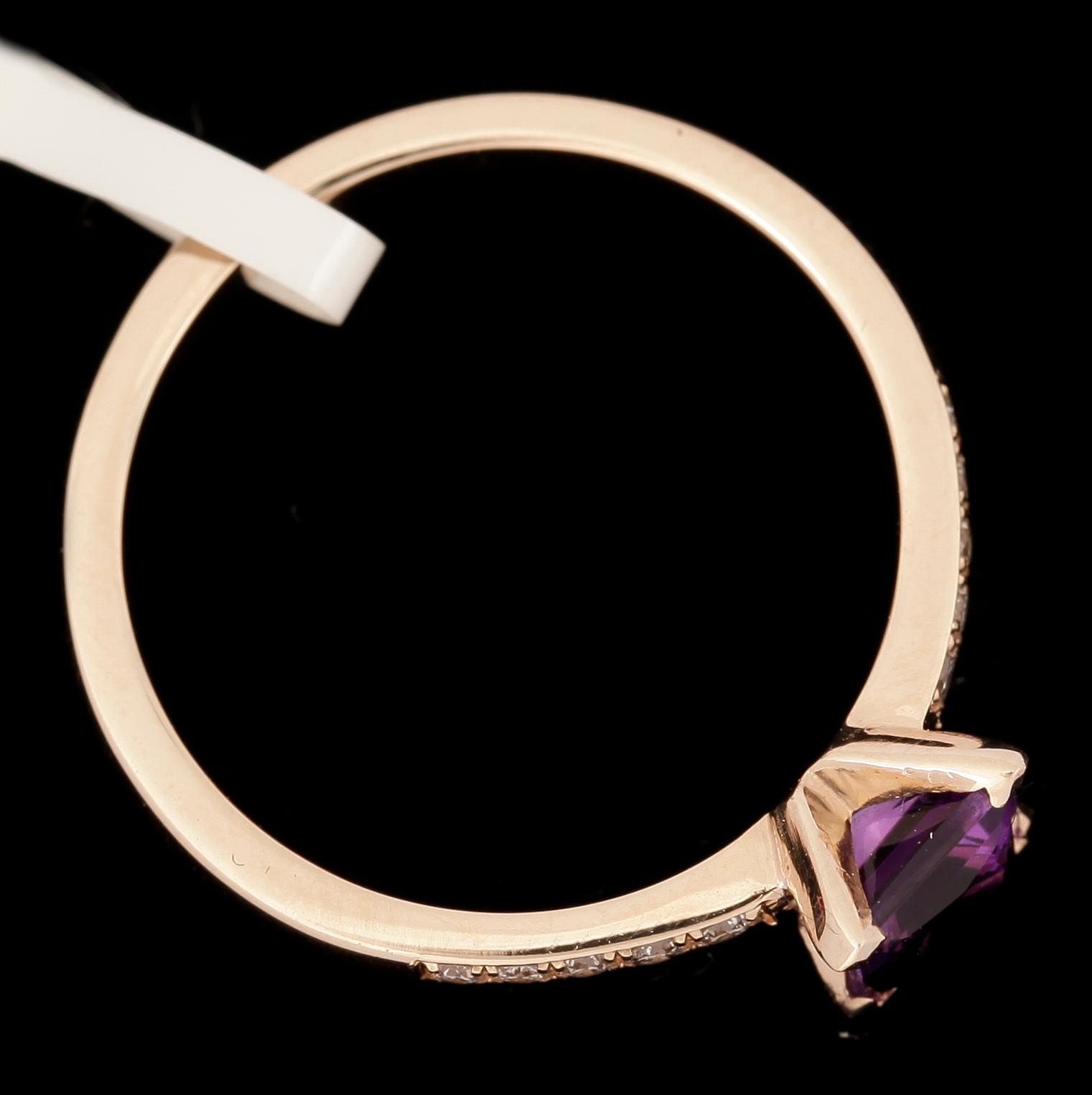 RING, 14k guld, ametist ca 0,54 ct samt diamater tot ca 0,10 ct, vikt ca 2,36 gram.