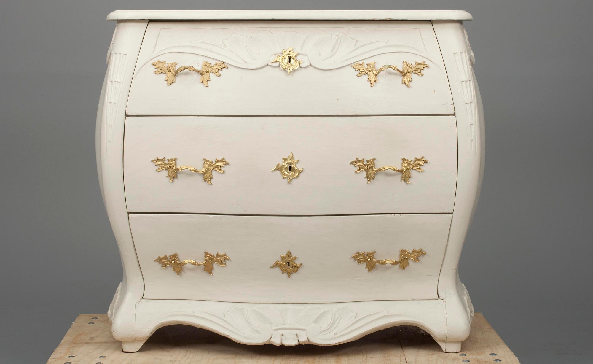 LIPASTO, rokokotyyli, 1800-luvun loppu.