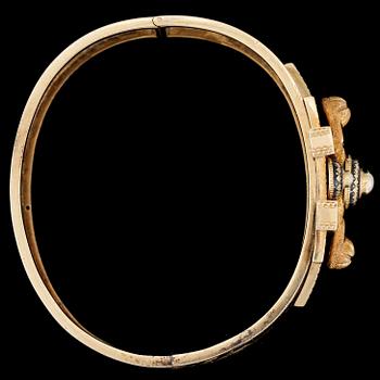 ARMRING, guld 18k, Helsingfors 1874. Vikt ca 25 gram.