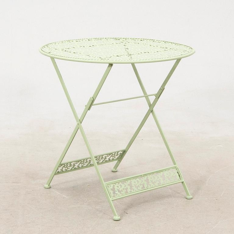 Garden set, 3 pieces, late 20th century.