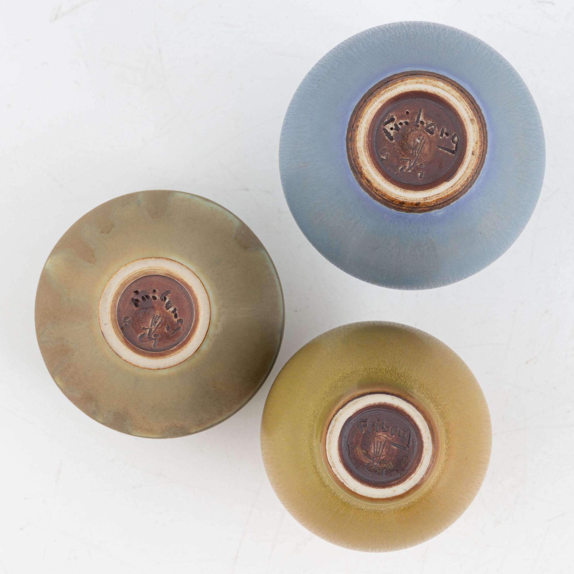 Berndt Friberg, vaser, 2 st och skål, Gustavsbergs studio 1964-65.