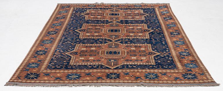 Rug, Kazak, approx. 305 x 202 cm.