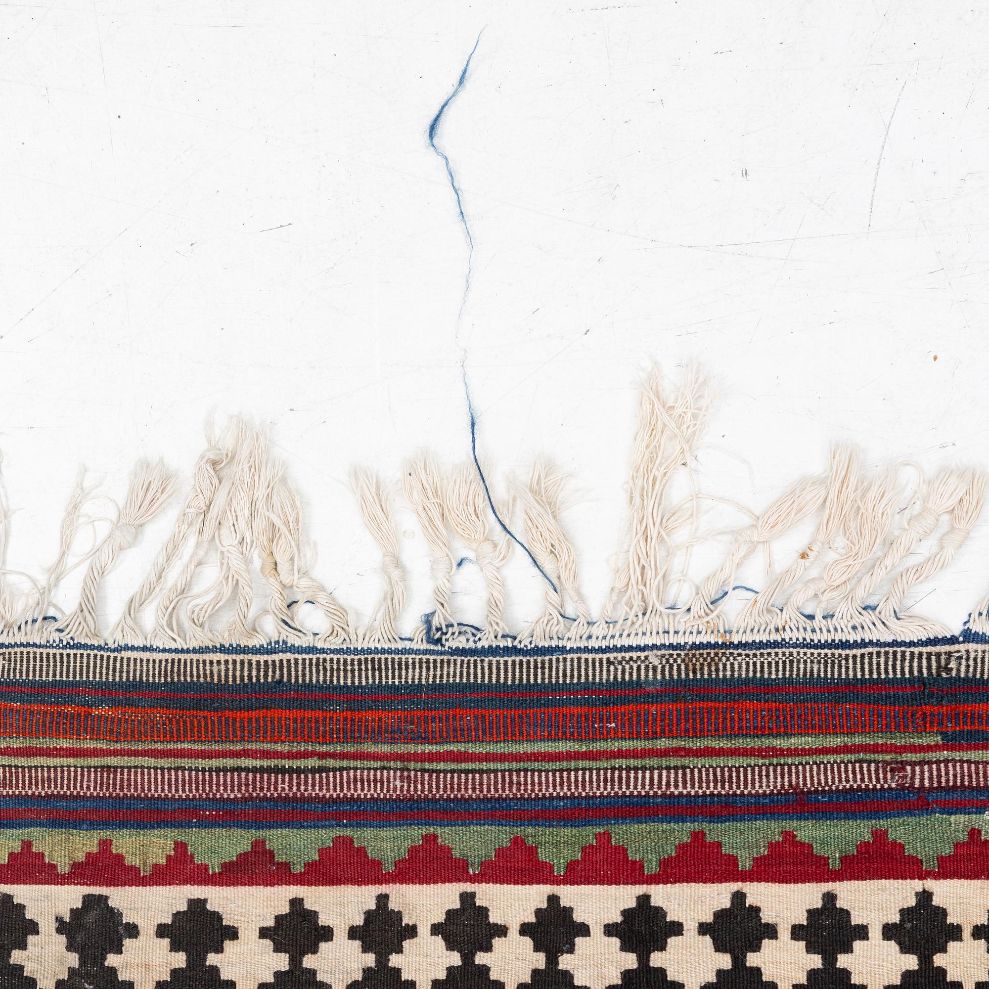 Matta, Kelim, ca 230 x 160 cm.