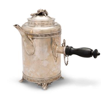 55. A SWEDISH 18TH CENTURY SILVER COFFEE POT, maker's mark of Petter Eneroth, Stockholm .