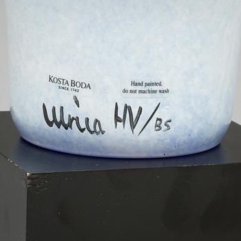 VAS, glas, Ulrica Hydman Vallien, Kosta Boda, signerad, numr 48744.