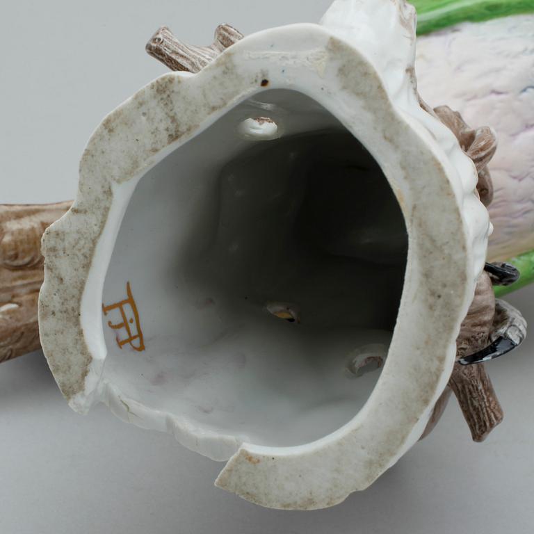 FIGURINER. 2 st. Porslin, 1900-tal.