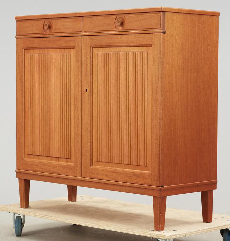 Möbelgrupp, 7 delar, "Herrgården", brännmärkt Carl Malmsten , Bodafors.