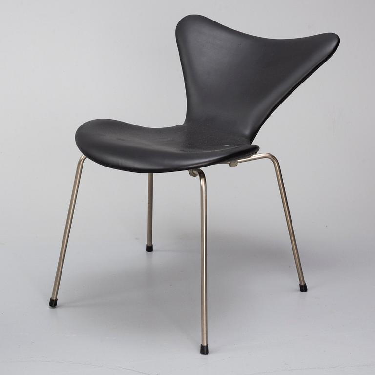 ARNE JACOBSEN, stolar, 10 st, "Sjuan", Fritz Hansen, Danmark.