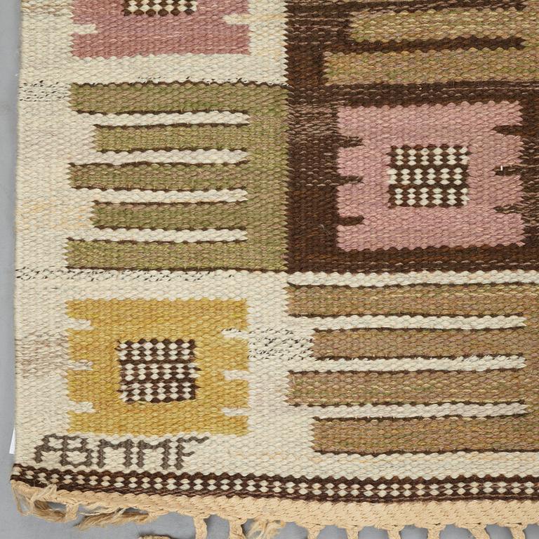 Märta Måås-Fjetterström, a carpet, "Nyponblomman", flat weave, ca 270 x 203-205 cm, signed AB MMF.