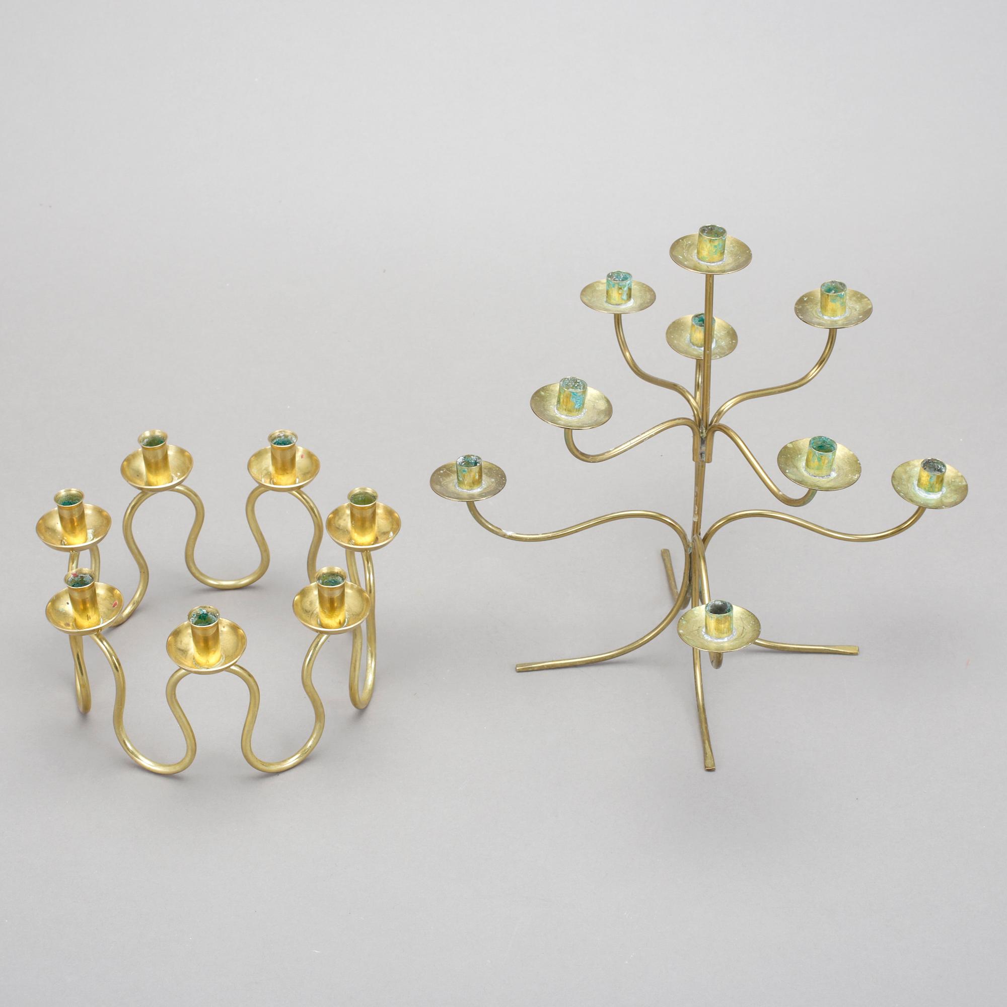 KANDELABER och LJUSSTAKE, mässing.  Bl a Lars Holmström, Arvika, 1950-60-tal.