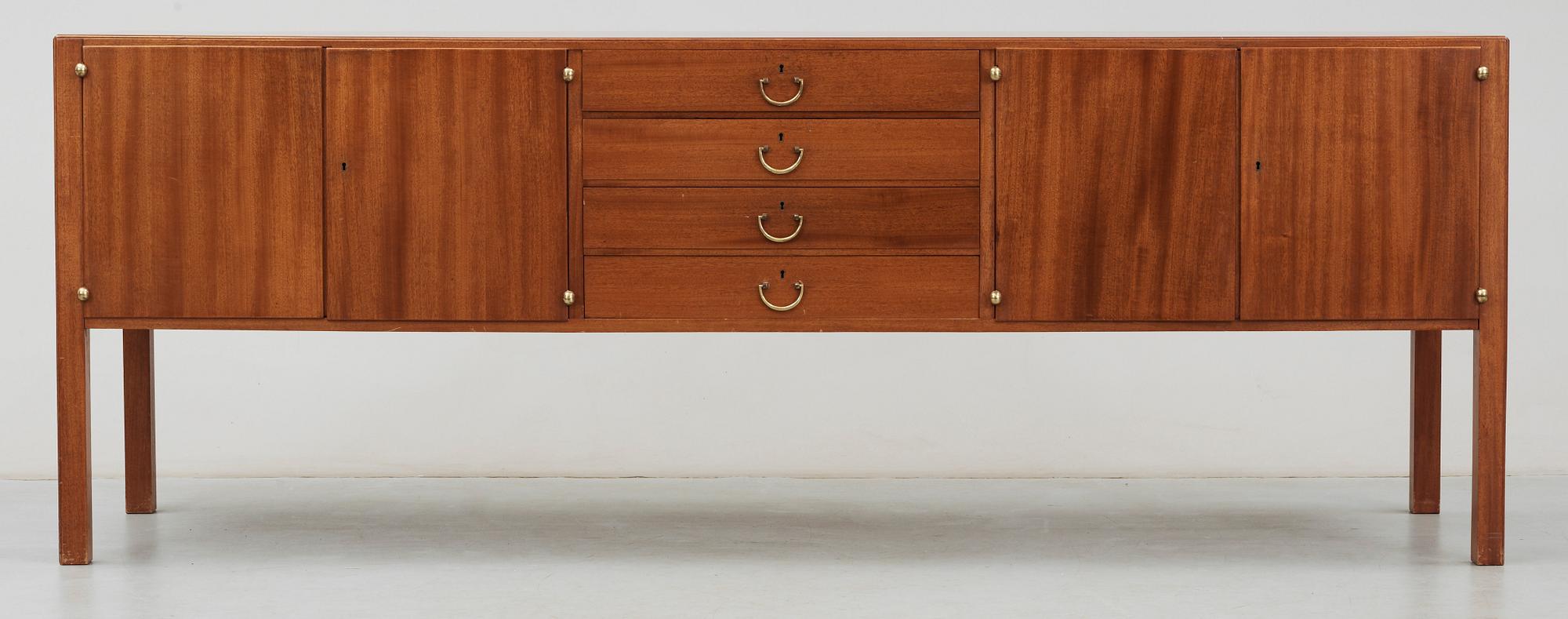 SIDEBOARD, Josef Frank,  Firma Svenskt Tenn, modell 1015.