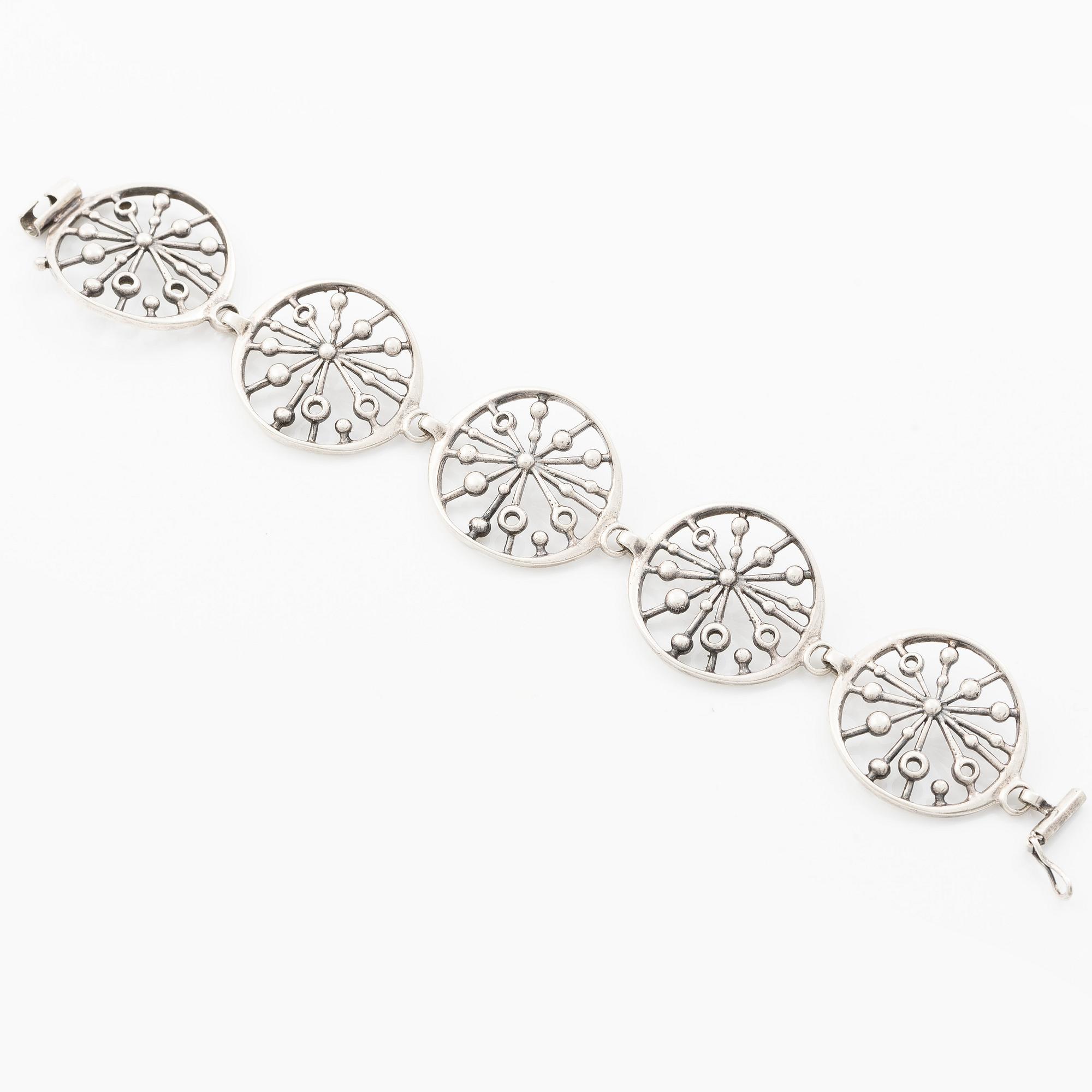 Jorma Laine, Bracelet, Jorma Laine, silver, Kultateollisuus Oy, Turku 1970.