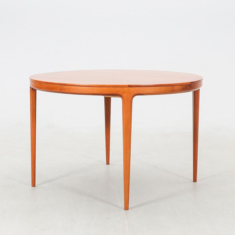 Bertil Fridhagen, matbord "Diamant (3-132A) ur serien "Facett" Bodafors 1960-tal.