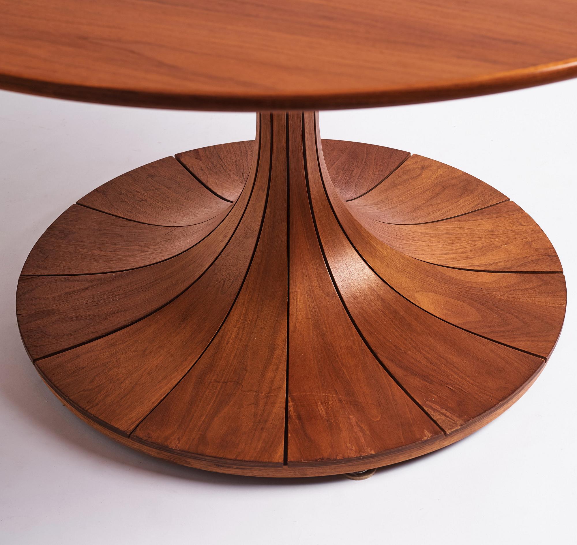 Karl Erik Ekselius, a dining table, J.O Carlssons Möbel AB, Vetlanda, Sweden 1971.