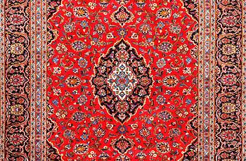 A Keshan carpet, c. 330 x 245 cm.
