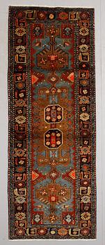 MATTA, Hamadan, ca 282 x 105 cm.