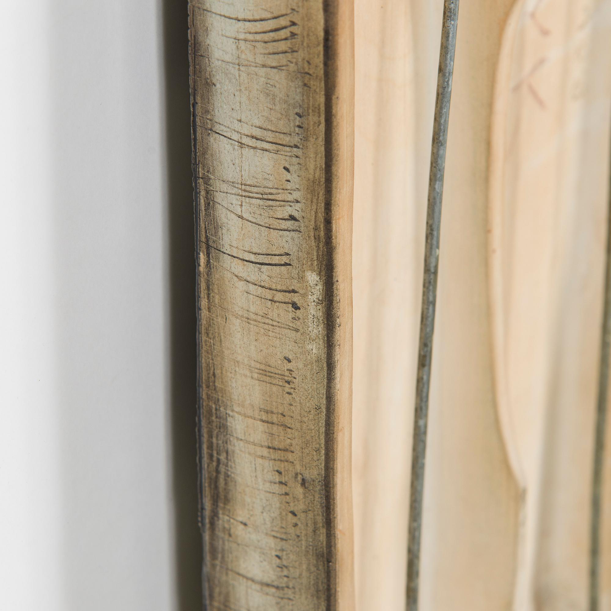 Rut Bryk, reliefi, signeerattu BRYK.