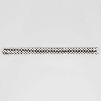 A brilliant cut diamond bracelet circa 15.00 ct.