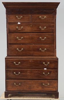 BYRÅ, s.k "Chest on chest", England, möjligen 1700-talets slut.