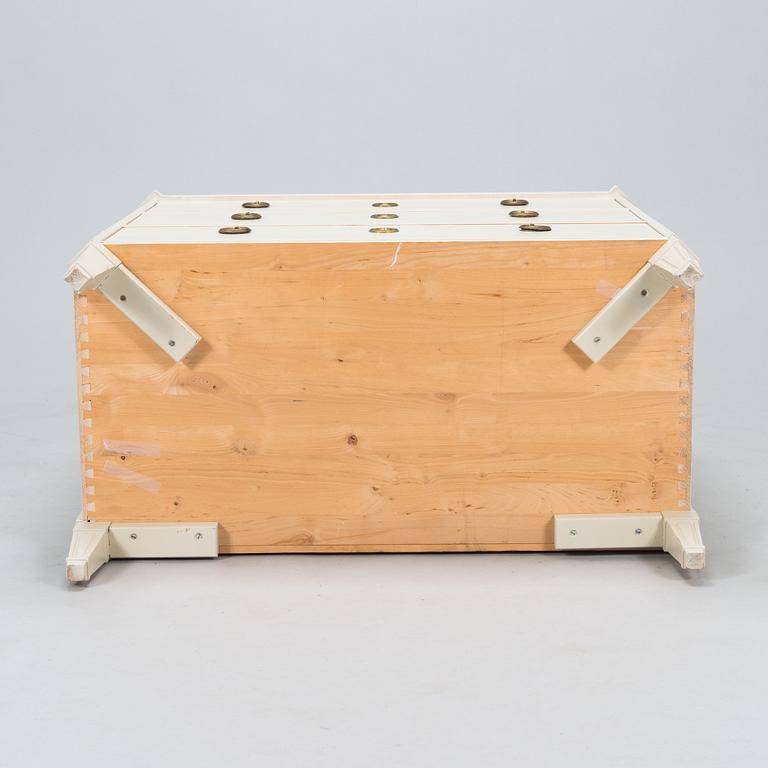 Byrå, "Medevi", gustaviansk stil, Ikeas 1700-tals serie, 1900-talets slut.