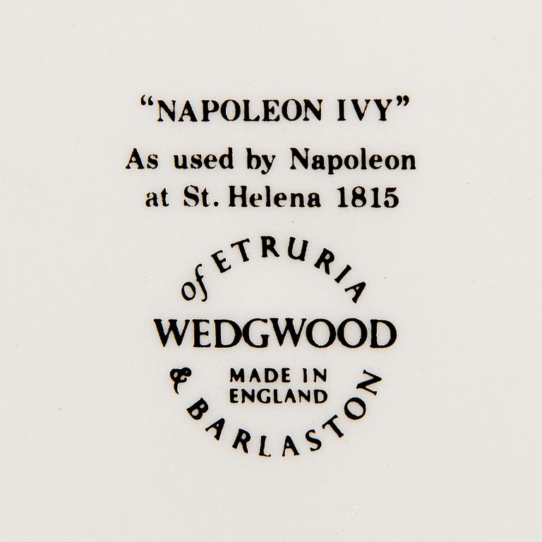 SERVIS, ca 144 delar, porslin, "Napoleon Ivy" Wedgwood 1900-talets senare hälft.