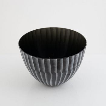 Ingegerd Råman, bowl, "Caracalla", Orrefors, 2007.