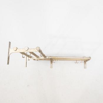 Hatthylla för hörn 1900-talets första hälft.