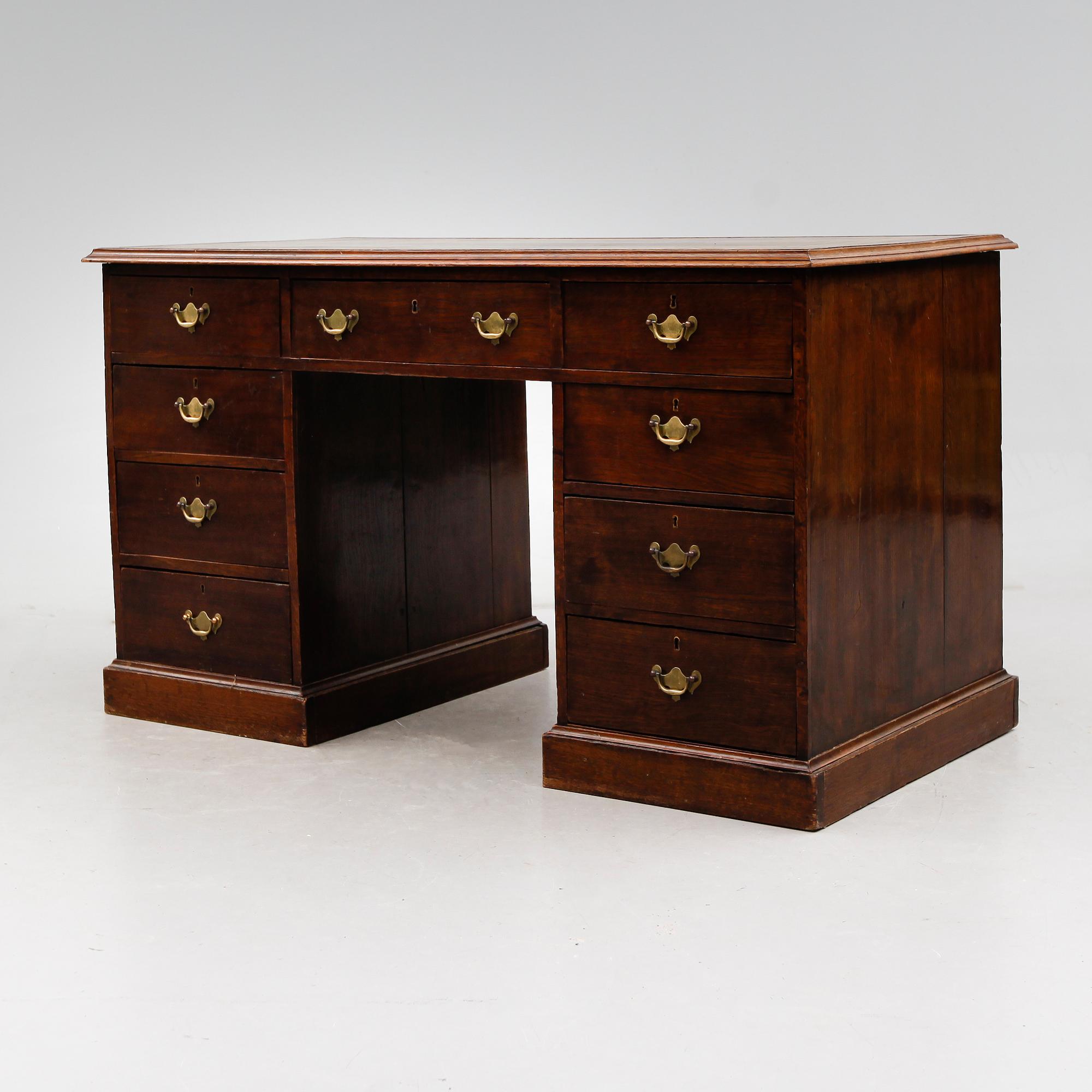 SKRIVBORD, 1900-talets första hälft.