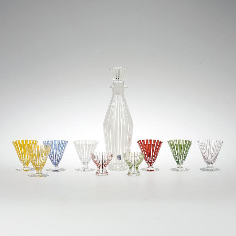 GLASSERVISDELAR, 10 st, "Strikt", Bengt Orup, Johansfors, formgiven 1952.