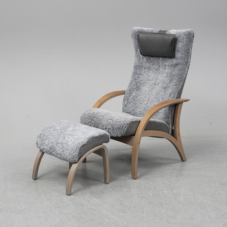 A 'Delta Adventure' easy chair with foot rest, Brunstad, Norge.