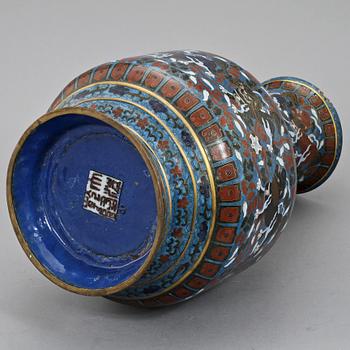 VAS, cloisonné, Kina, 1800-tal.