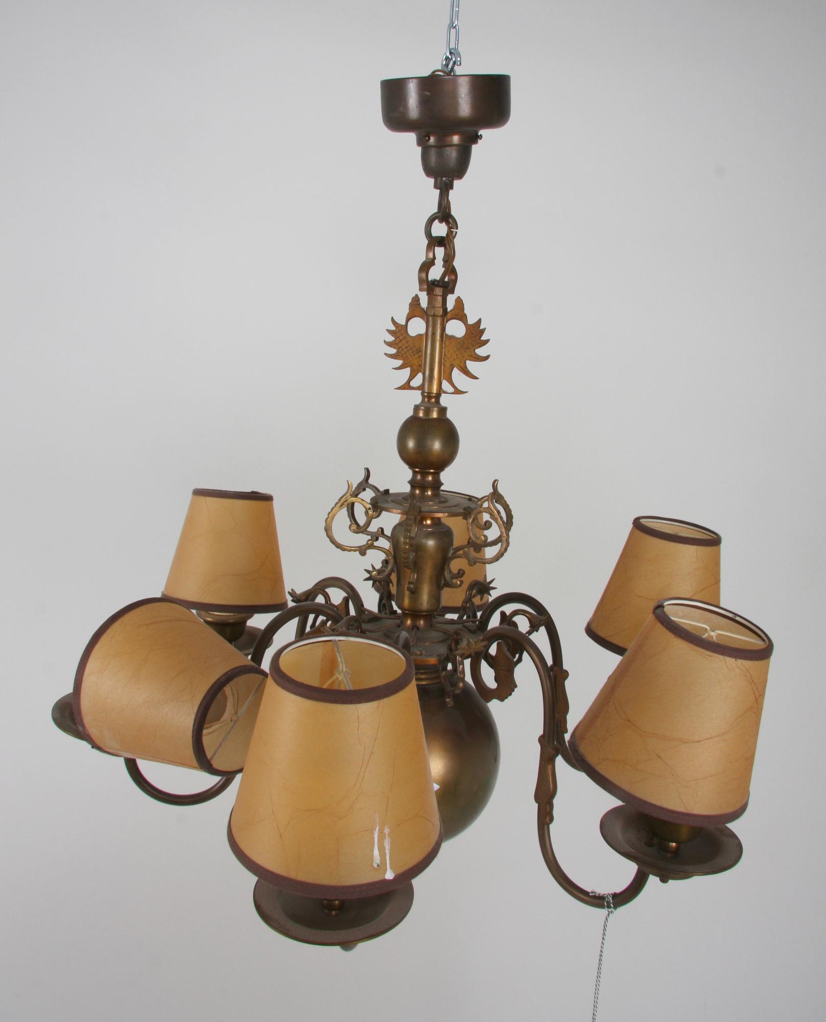 TAKKRONA, barockstil. H 70.