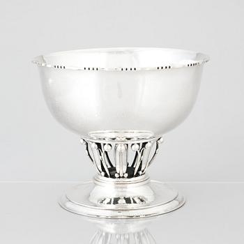 Georg Jensen, a silver bowl, Copenhagen Denmark 1919, design nr 19, 830/1000 silver.