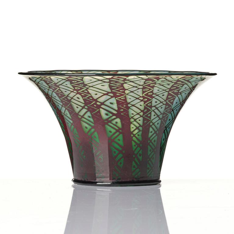 Orrefors, a graal glass bowl, dated 1923.