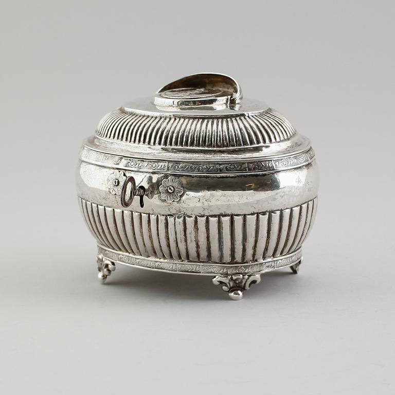 SOCKERSKRIN, silver, Anders Johan Lignell, Sundsvall 1806-1842. Vikt ca 229 gram.