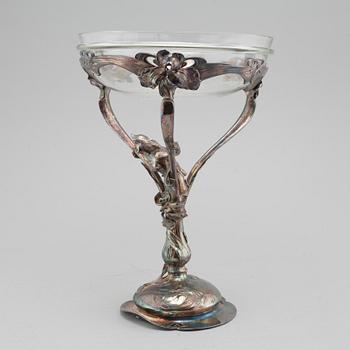 A jugend glass bowl on stand in EPNS, beginning of the 20th century.