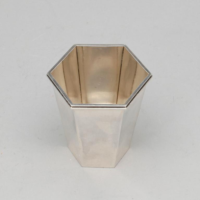 VAS, sterlingsilver, Wiwen Nilsson, Lund, 1944.