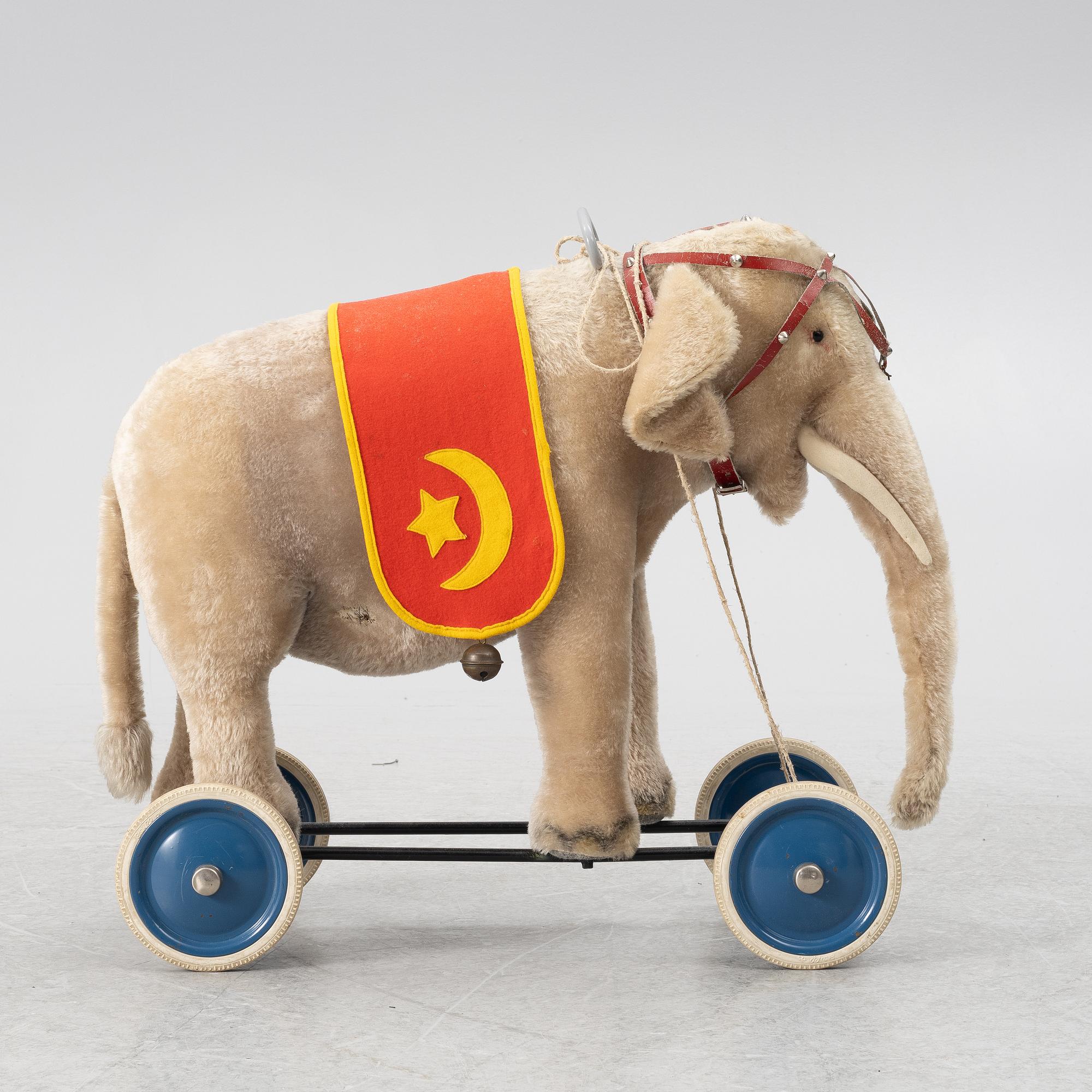 Steiff, elephant, mid-20th century.